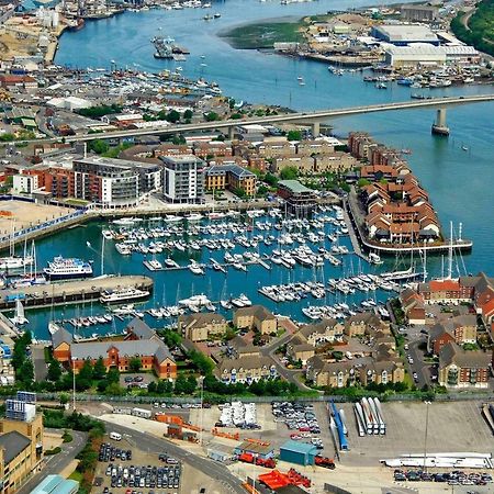 2 Bed Apartment With 2 Ensuites-Near Train Station /Mayflower /City Southampton Exterior foto